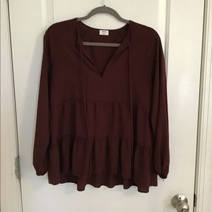Aritzia Wilfred tiered peasant blouse burgundy